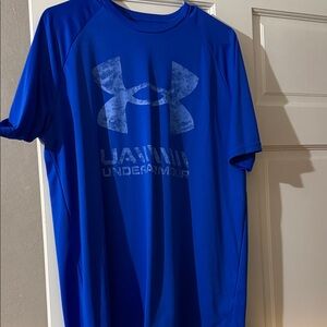 Men’s large under armour!